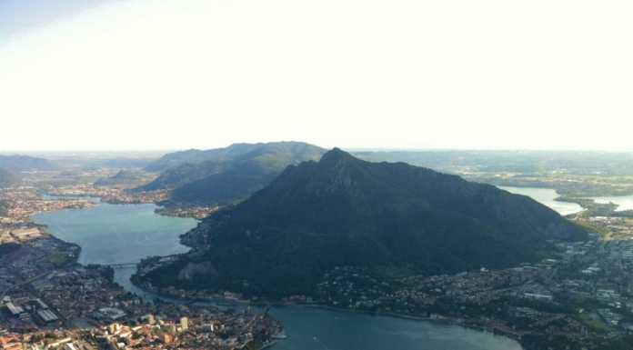 Il lago a Lecco si tinge di un verde chiaro, è “l’effetto Cengalo”