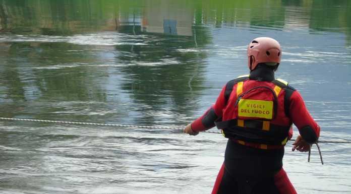 Lecco. Canoa in difficoltà a causa delle correnti. L’intervento dei VVFF