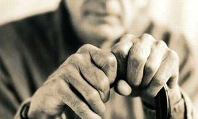 Anziano degente si allontana dall’ospedale, ritrovato dalla Polizia