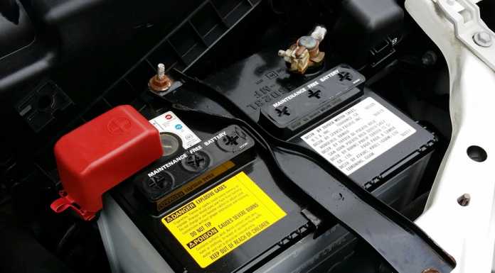 Batteria auto scarica? I consigli di Opel Sala