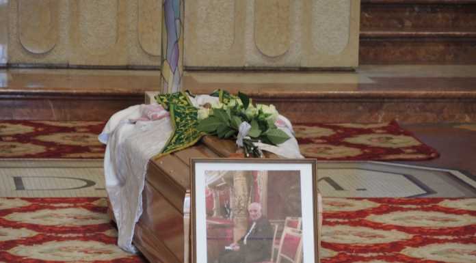 Rancio, tantissimi fedeli per l’ultimo saluto a Don Giuseppe