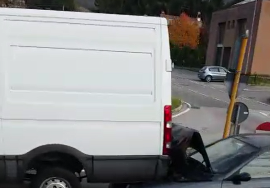 La Valletta. Incidente lungo la Statale: coinvolti un’auto e un furgone