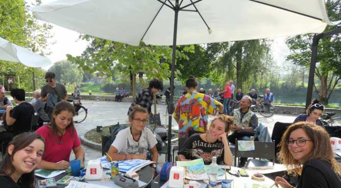 Carta Manent: la passione per la carta contagia gli studenti