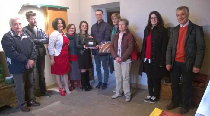 Bosisio. “Policromie e liriche in itinere”: inaugurata la mostra di Ausilia Minasi