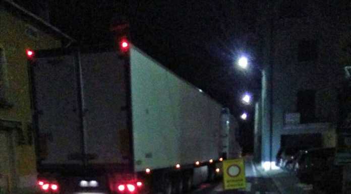 Dorio: nella notte violato il divieto sulla provinciale, ora riaperta