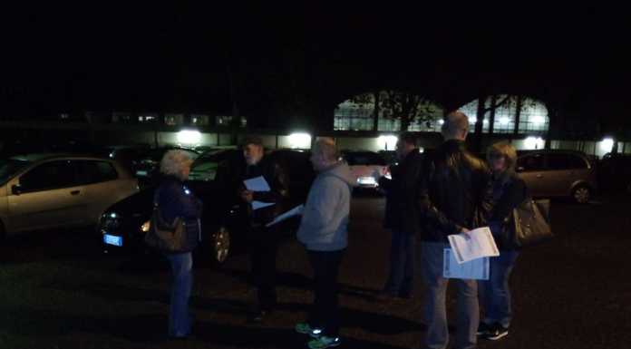 Aerosol: volantinaggio con Rifondazione ai cancelli della Fiocchi