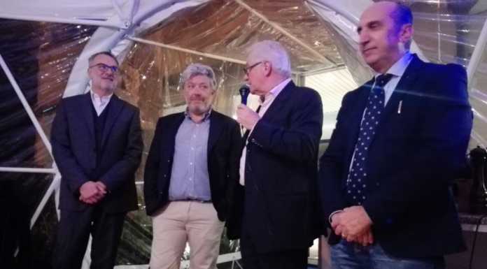 Apericena benefica alla Canottieri in favore di Inprimalinea