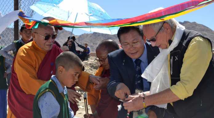 Italian Amala festeggia dieci anni di attività per i bimbi profughi tibetani