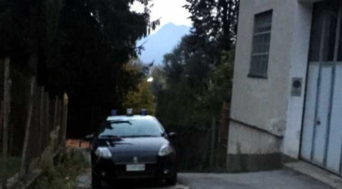 Laorca. Malore fatale in strada, morto un uomo di 56 anni