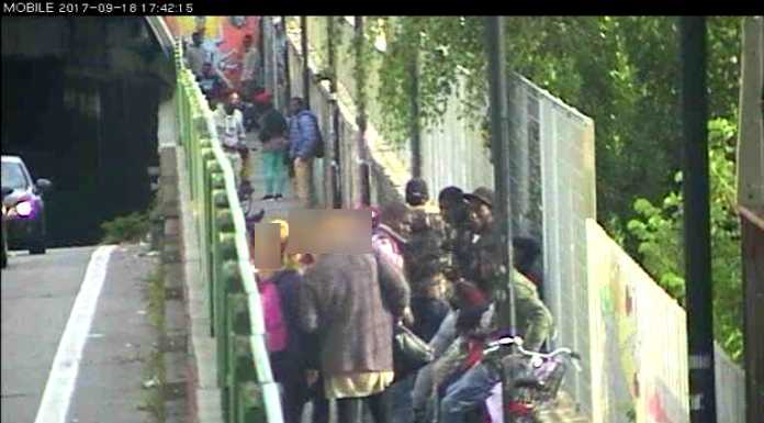 Via Ferriera resta chiusa, si pensa alle telecamere per garantire sicurezza