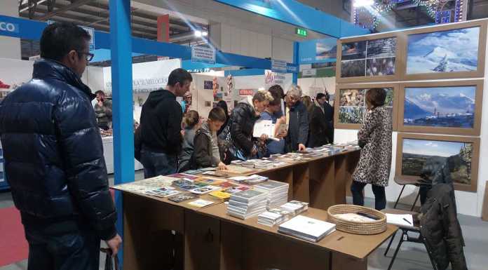 Lago “promosso” in fiera: distribuiti oltre mille coupon per Villa Monastero