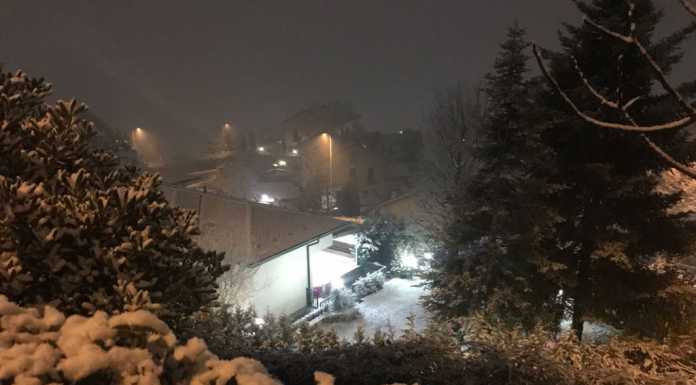 Neve a bassa quota: imbiancato anche il lecchese