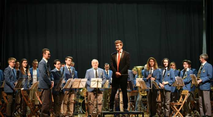 “Note sotto l’Albero”, applausi per il Corpo Musicale e il Coro Zelioli