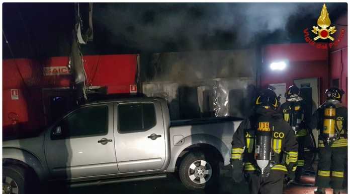 Nottata di incendi. Intervento dei Vigili del fuoco a Mandello, Lecco e Nibionno