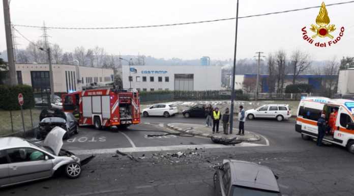Due incidenti in poche ore, super lavoro per i Vigili del Fuoco