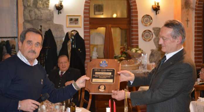 Auguri Natalizi per i soci Lions Valsassina. Ad Agostoni il Melvin Jones