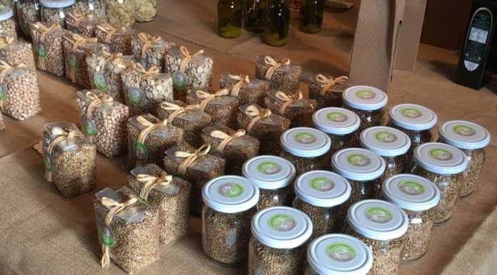 Lecco: aperti i mercatini natalizi alla Casa sul Pozzo