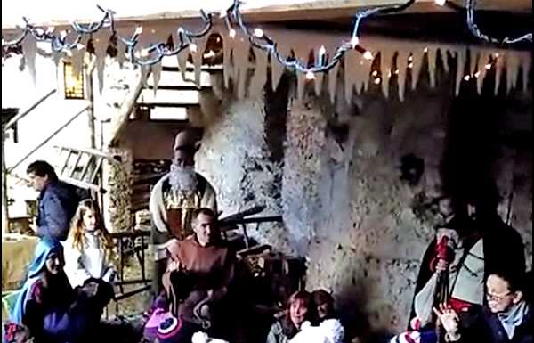 Mandello “vive” la magia del Natale con il presepe di Maggiana