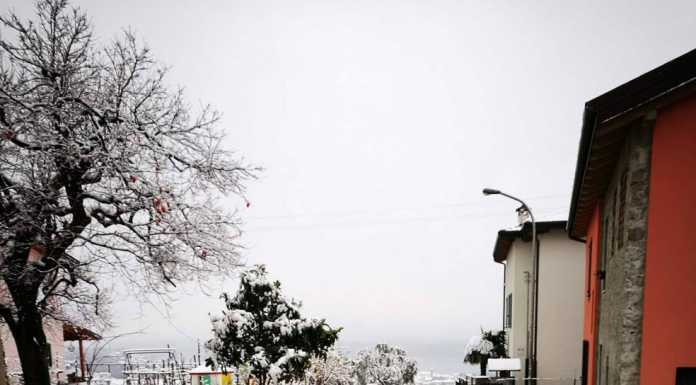 Neve a Mandello e rischio ghiaccio, il sindaco: “Situazione monitorata”