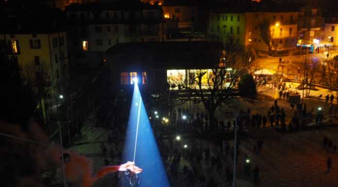 A Barzio la Befana arriva “in volo” grazie al Soccorso Alpino