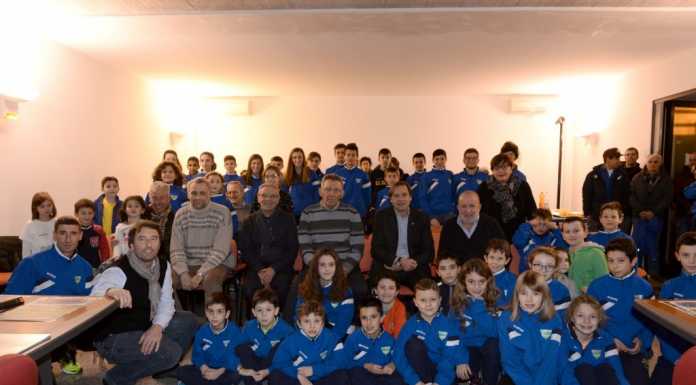 Dervio. Tanto entusiasmo per l’ex campione di atletica Stefano Mei