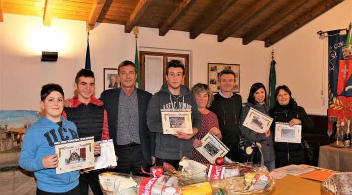 I migliori presepi di Erve. Il sindaco ha premiato i vincitori del concorso