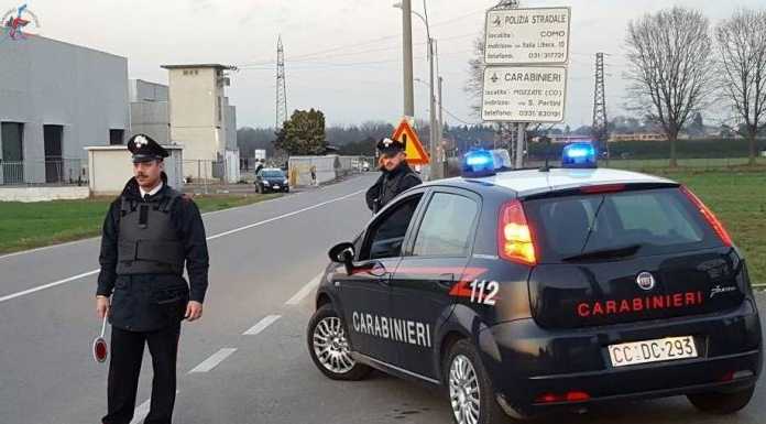 Comasco. Maltratta nonno e sorella, in manette un giovane