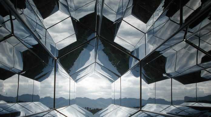 Specchi di un mondo plurale festeggia 25 anni, nuovi incontri nelle scuole