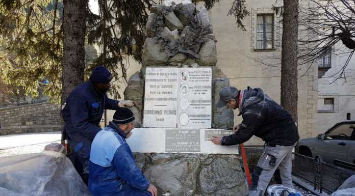 Dervio: si rimette a nuovo il Monumento ai Caduti di Corenno