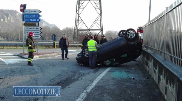 Olginate: incidente tra due auto, una si ribalta, illesi gli automobilisti