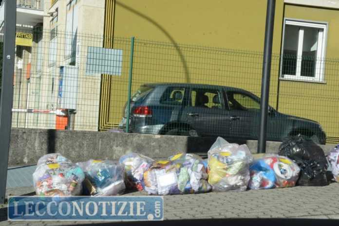 rifiuti chiuso maggianico (4)