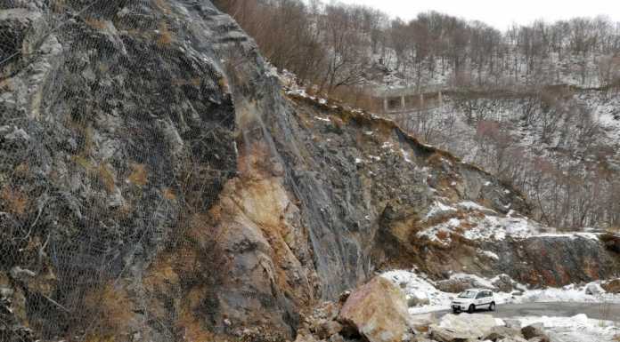 Esino-Perledo: dopo la frana, SP65 chiusa almeno fino a marzo