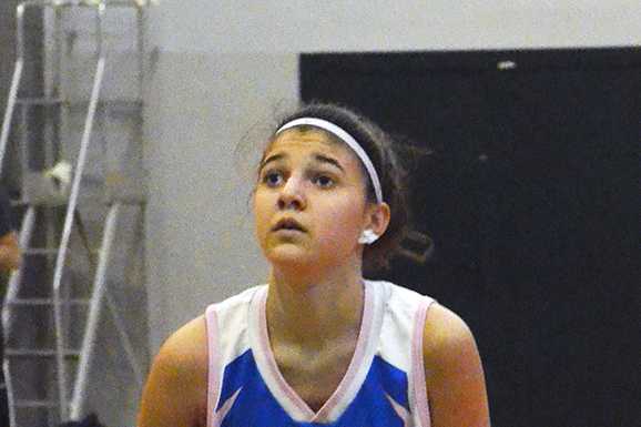 Basket. Starlight, le ragazze dell’U18 vincono il derby col Cucciago