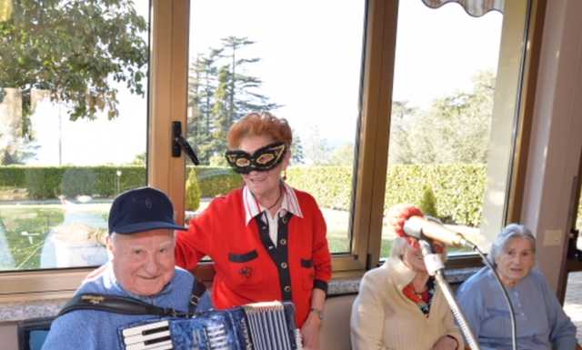 Il Carnevale è una grande festa alla Casa dell’Anziano di Lierna