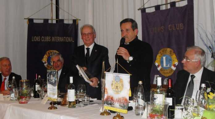 Lions Valsassina. Il Governatore distrettuale premia il presidente Mascheri