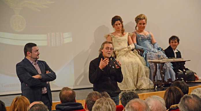 Bellano applaude Andrea Vitali e il suo ultimo romanzo