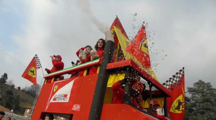 Carnevale. A Calolzio la sfilano i supereroi e la scuderia Ferrari