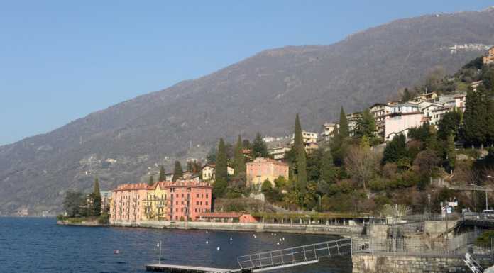 Bellano. Pontile galleggiante, il sindaco: “Importante per mobilità e turismo lacuale” Pontile galleggiante Bellano