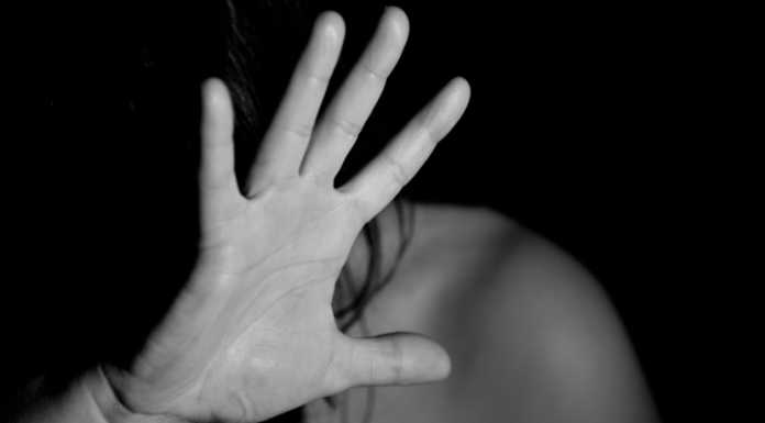 Perseguitava l’ex fidanzata minorenne, 27enne arrestato dalla Polizia violenza donne donna abusi sessuali