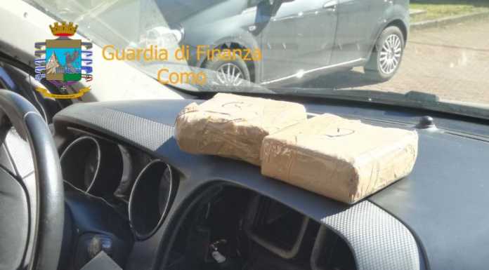 Lomazzo, un chilo di cocaina nel doppio fondo dell’autoradio: arrestato
