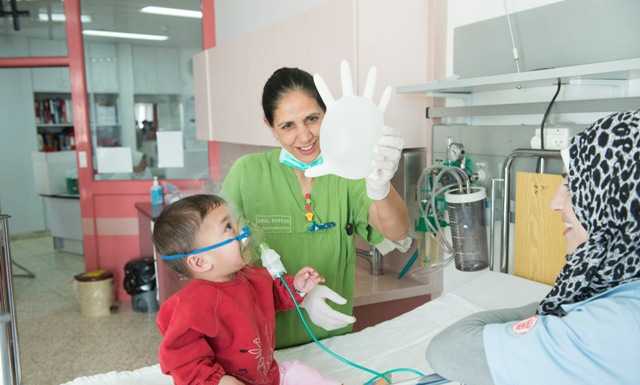 Lecco. La dottoressa Capelli a Betlemme per curare i bambini