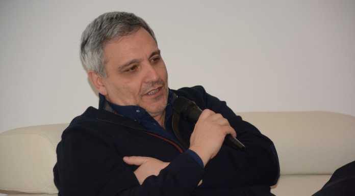 LEGGERMENTE – Il giallista Maurizio De Giovanni incontra il suo pubblico