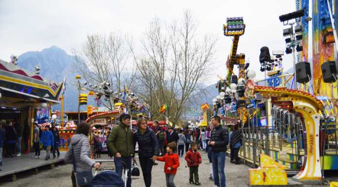 Lecco. Le giostre tornano in città tra lungolago e Bione
