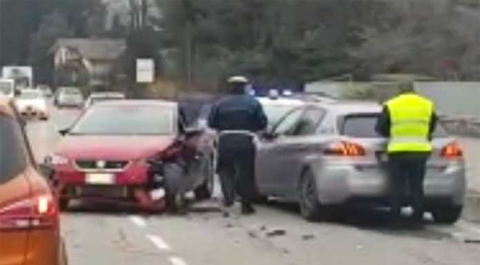 Code in mattinata per un incidente sulla provinciale tra Oggiono e Dolzago