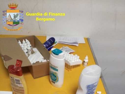Bergamo. Nascondevano droga nello shampoo, 5 in manette