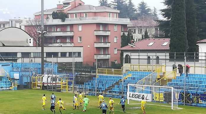 Tra Lecco e Pergo finisce 0-0, per i blucelesti i playoff restano lontani