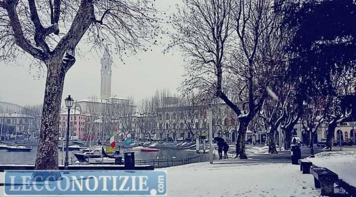 Prosegue la nevicata su Lecco, da domenica temperature in rialzo