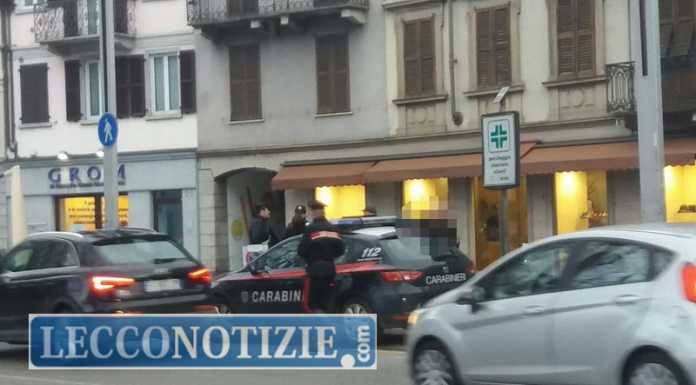 Lecco. Rissa sul lungolago, un 18enne ferito al volto