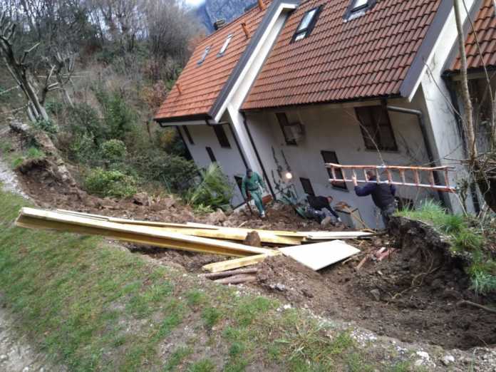 via del poggio-frana-1