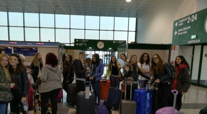 Liceo Manzoni e Bertacchi in trasferta a Cuba: inizia il viaggio d’istruzione